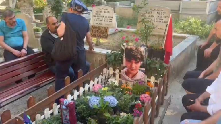 Narin Güran’ın babası Arif Güran İstanbul’da açıklama yaptı; Ahmet Minguzzi’nin mezarını ziyaret etti