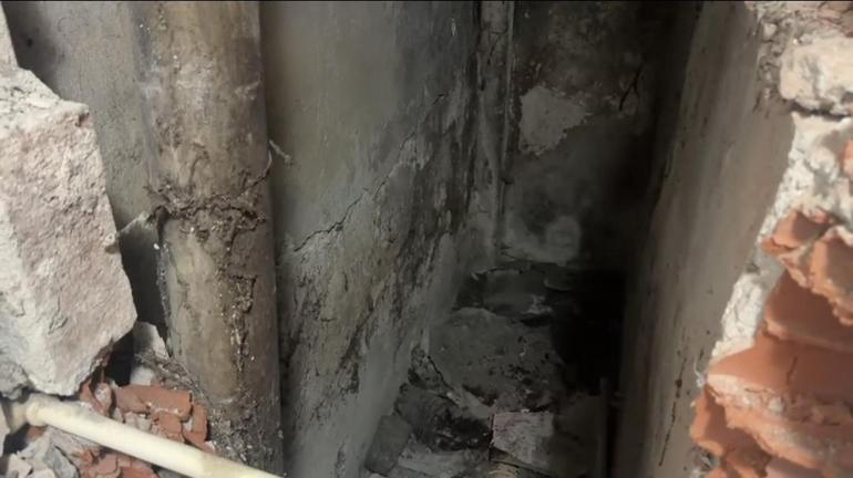 Fatihte cam silerken 5inci kattan apartman boşluğuna düşen kadın öldü