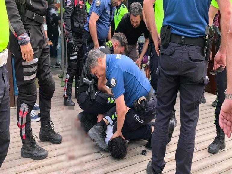 Bursa’daki bıçaklı ‘yol verme’ kavgasının 5 şüphelisi adliyede