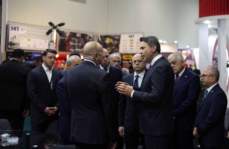 Bakü Enerji Haftası başladı: Türkiye ile Azerbaycan arasında 33 milyar metreküplük anlaşma