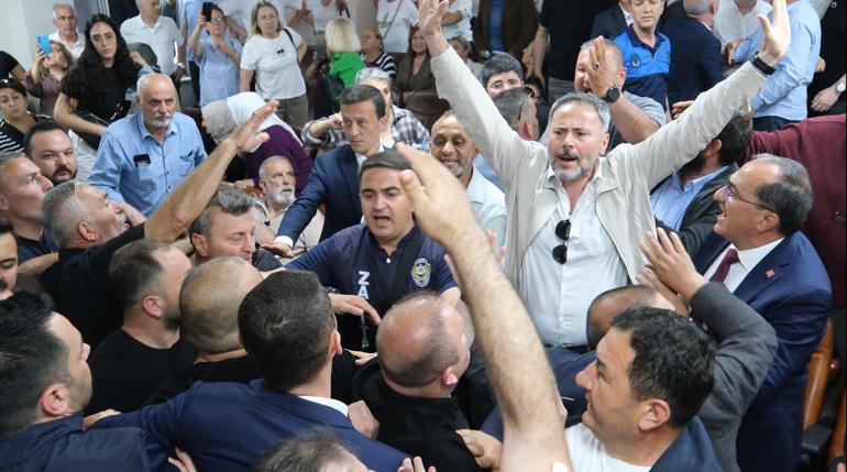 Akçakocada belediye başkanvekili seçildi, arbede çıktı