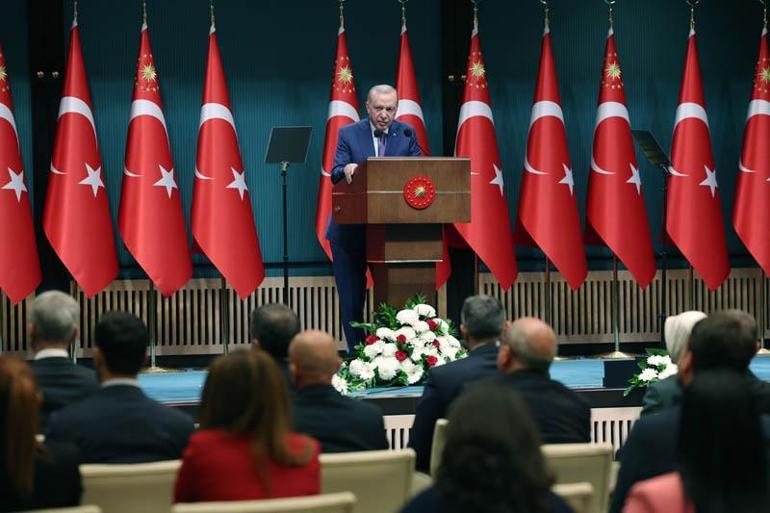 Cumhurbaşkanı Erdoğan: Ana muhalefet partisi içindeki tartışmaların hiçbiri bizi ilgilendirmiyor