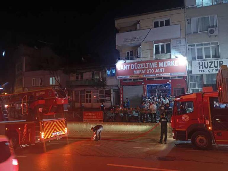 Bursada 2 katlı binada yangın