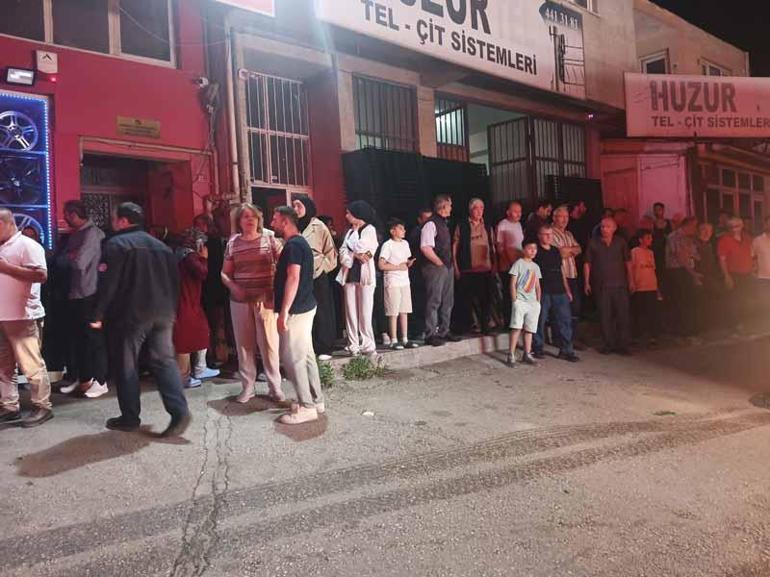 Bursada 2 katlı binada yangın