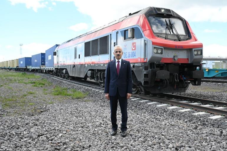 BTK Demir Yolu Hattının tam kapasite işletimi için resmi açılış töreni düzenlendi