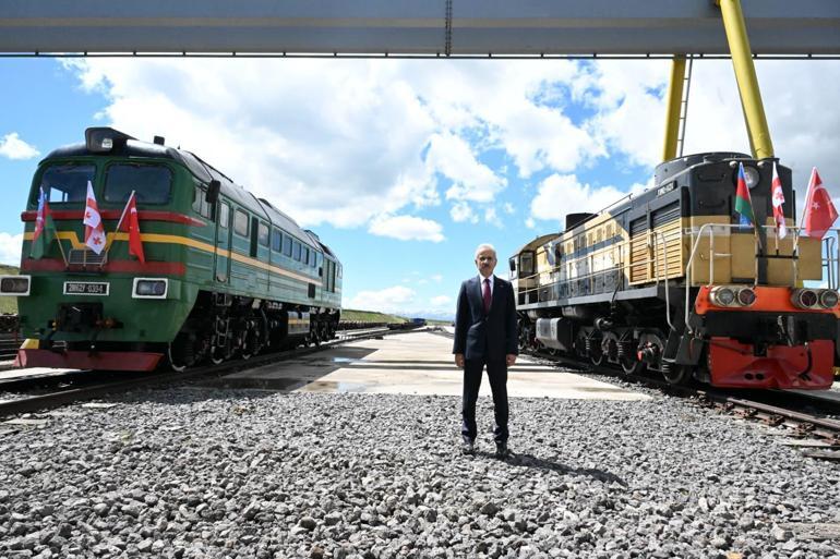 BTK Demir Yolu Hattının tam kapasite işletimi için resmi açılış töreni düzenlendi