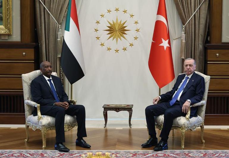 Cumhurbaşkanı Erdoğan, Sudan Egemenlik Konseyi Başkanı Burhan ile görüştü