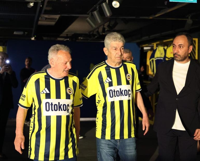 Fenerbahçe, 120’nci yıla özel yeni sezon formalarını tanıttı