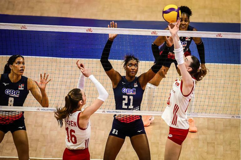 A Milli Kadın Voleybol Takımı, Milletler Ligine galibiyetle başladı