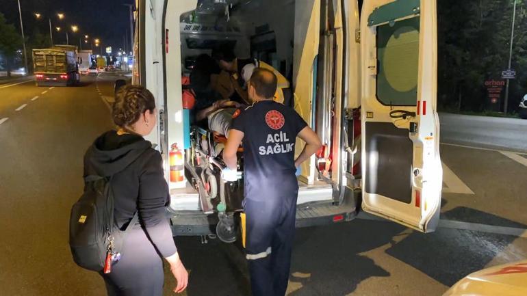 Kontrolden çıkan motosiklet, emniyet şeridindeki 2 motosiklete çarptı; 3 yaralı