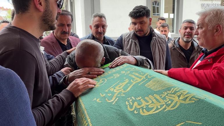 Dili boğazına kaçan kız kardeşini kurtardı, kalp krizinden öldü