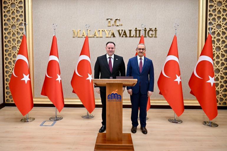 KKTC Cumhuriyet Meclis Başkanı Öztürkler: Türkiye her zaman dağ gibi yanımızda