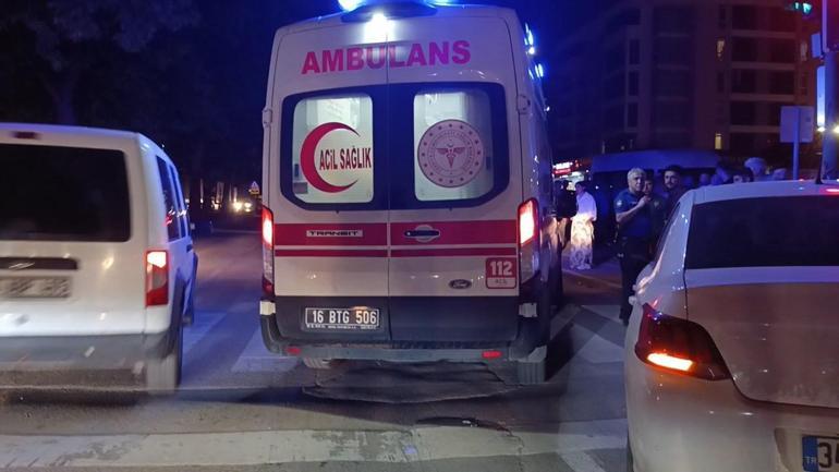Bursada ailelerin de dahil olduğu bıçaklı kavgada 1i ağır 3 kişi yaralandı