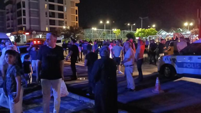 Bursada ailelerin de dahil olduğu bıçaklı kavgada 1i ağır 3 kişi yaralandı