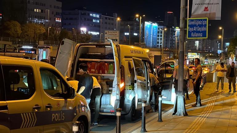 Şişli’de yolcusunun saldırısına uğrayan taksi şoförü ağır yaralandı