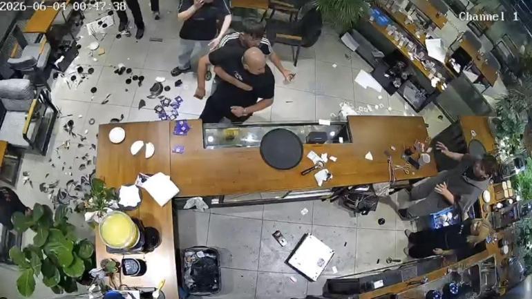 Avcılarda baristaya sarkıntılık iddiası; kafeyi dağıtıp çalışana saldırdı: Kafamda cam parçaları vardı