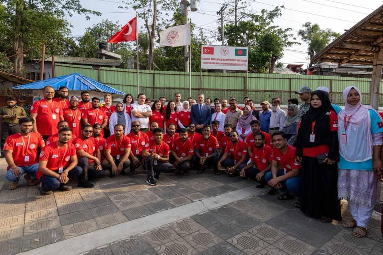 Dışişleri Bakanı Fidan, Bangladeşte mülteci kamplarını ziyaret etti