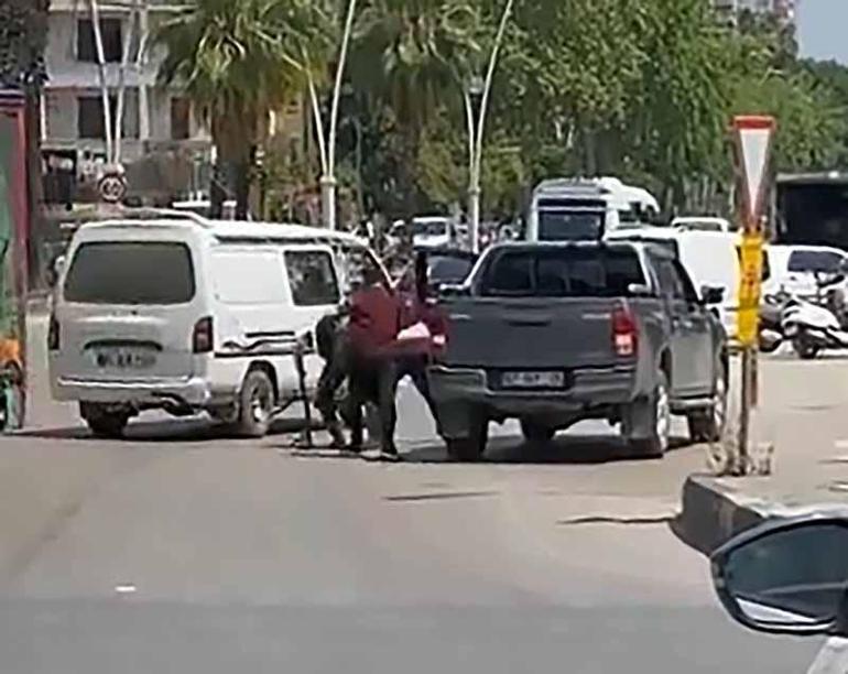 Cadde ortasındaki kavga, aile meselesinden çıkmış; taraflar tutuklandı