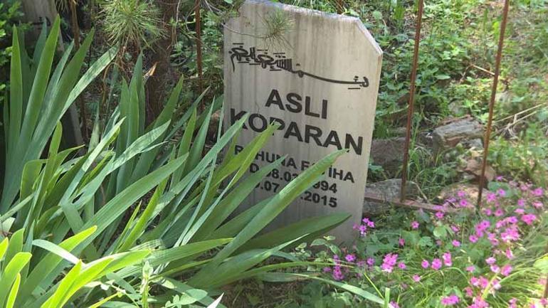 Kazada ölen motosiklet sürücüsü, 11 yıl sonra aynı kaderi paylaştığı ablasının yanında toprağa verildi