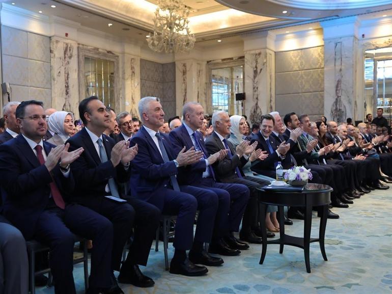Cumhurbaşkanı Erdoğan: Hizmet ihracatımız 2002 yılındaki 14 milyar dolardan geçen yıl 122,6 milyar dolara ulaştı