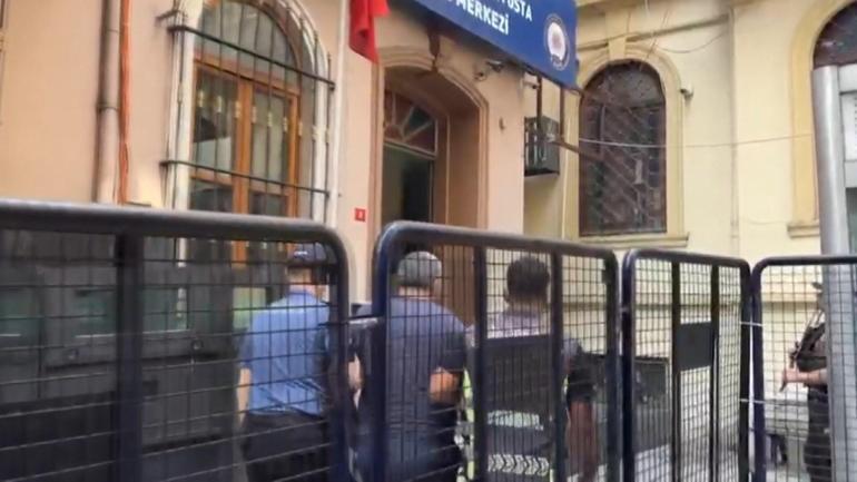 Karaköyde taksicinin dolandırdığı ABDli yayıncı Auger’den alınan fazla ücret iade edildi