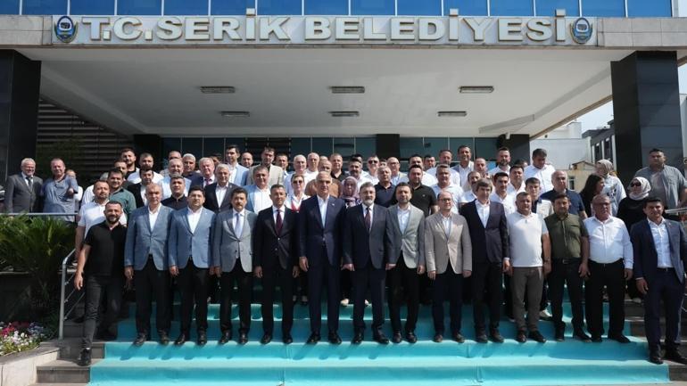 Bakan Ersoy, Antalyalı çiftin nikah şahidi oldu