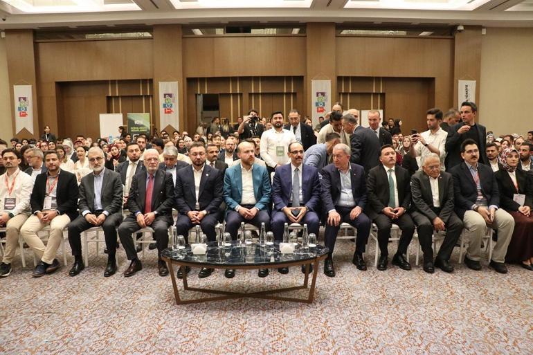 İbrahim Kalın ve Bilal Erdoğan, 12nci Genç Türkiye Forumu’na katıldı