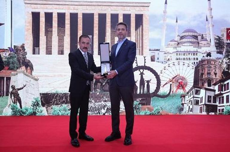 Bakan Bayraktar: Türkiye ve dünyada petrol ve doğal gaz arayarak enerjideki bağımsızlık hikayesini yazacağız
