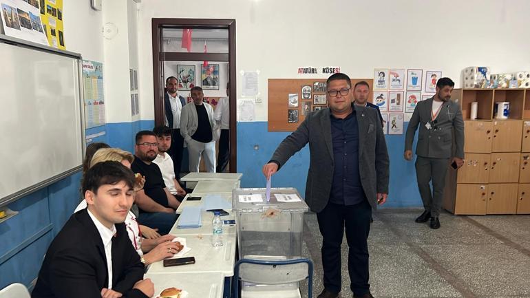 Nevşehir’in Mustafapaşa beldesinde oy kullanma işlemi başladı