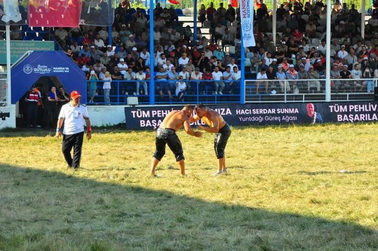 Manisa Yuntdağı Güreşleri’nin başpehlivanı Feyzullah Aktürk oldu