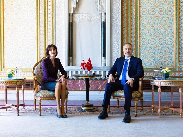 Bakan Fidan Gürcistan Başbakan Yardımcısı ve Dışişleri Bakanı Botchorishvili ile görüştü