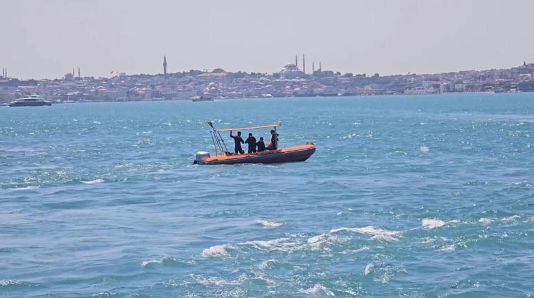 Üsküdarda denizde görülen kişi için arama sürüyor