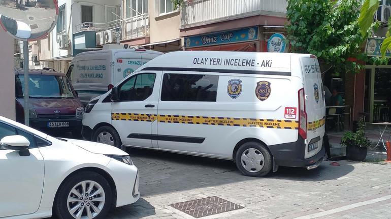 Manisada kötü koku harekete geçirdi; modacı evinde ölü bulundu