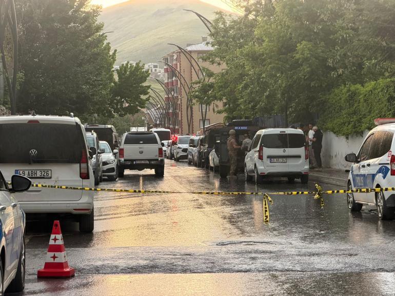 İşitme engelli kardeşini ve bir polis memurunu yaralayan şüpheli, operasyonla etkisiz hale getirildi