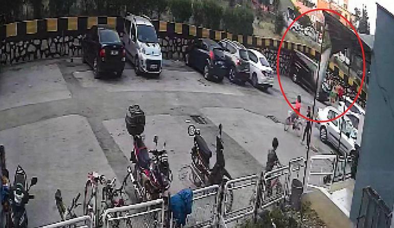 12’inci kattan düşen Ecrin, yaralı kurtuldu; o anlar kamerada