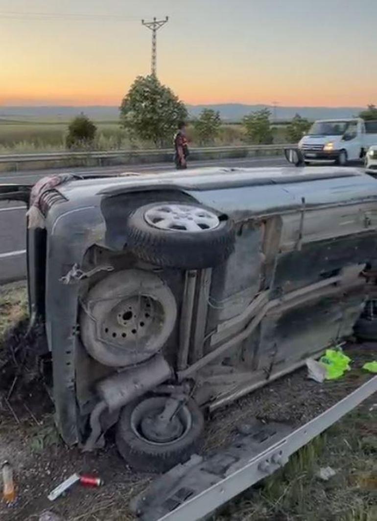 Ankarada otomobil, refüje çarpıp takla attı: 2 yaralı
