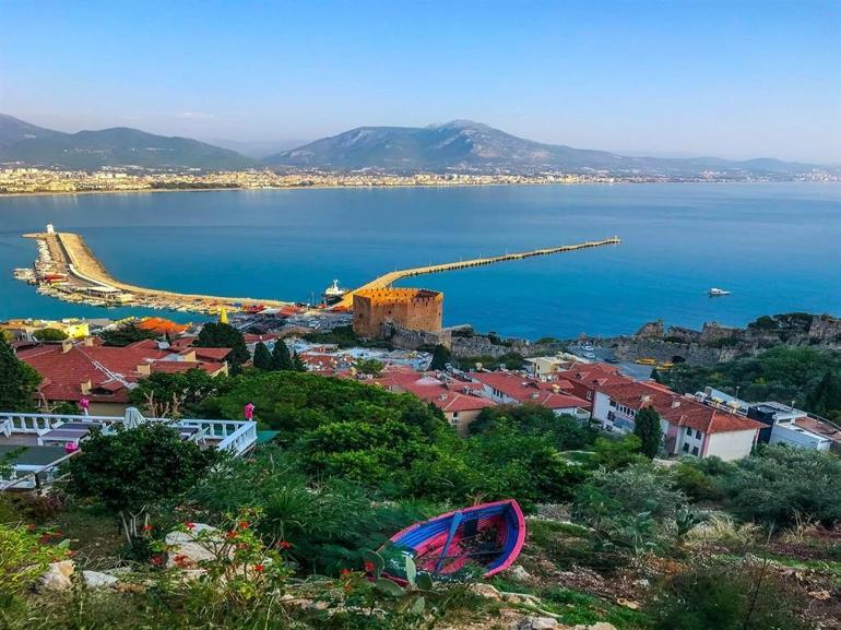 Ruslar konut için en çok Alanyayı tercih etti