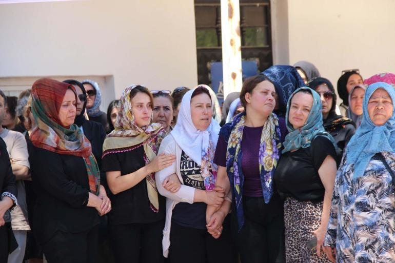 Irmak öğretmen, İzmirde son yolculuğuna uğurlandı
