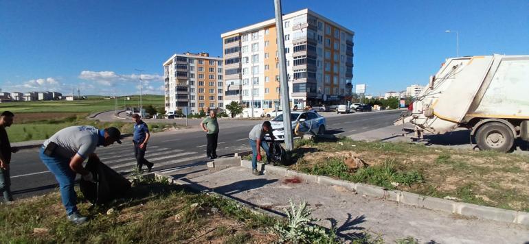 Kayseride 2 otomobil çarpıştı; 3 ölü, 5 yaralı