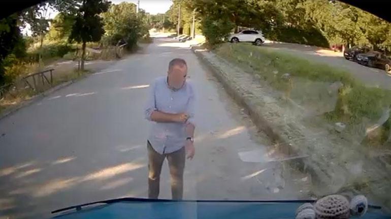 Savcı ile minübüs şoförünün trafikteki tartışması kamerada