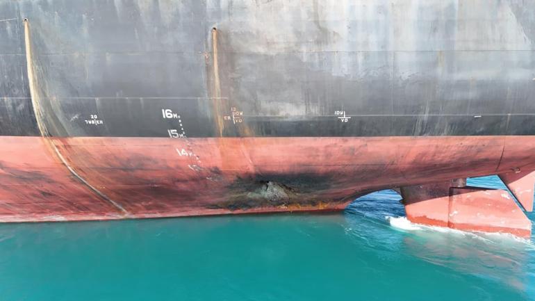 Rusyada İDA saldırısına uğrayan tanker İstanbul Boğazından geçti; hasar havadan görüntülendi