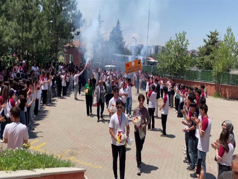 Liseli 3 gencin ALS hastaları için geliştirdiği yapay zeka destekli uygulama, ABDde 2 ödül kazandı