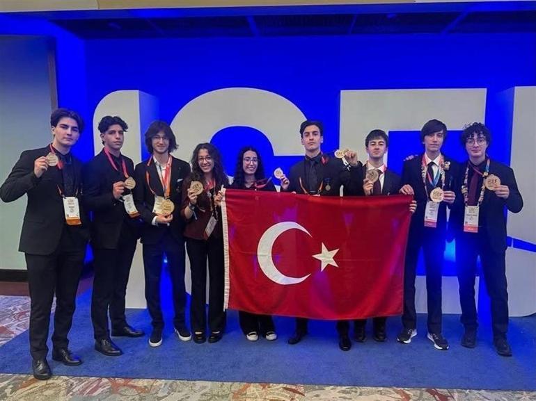 Liseli 3 gencin ALS hastaları için geliştirdiği yapay zeka destekli uygulama, ABDde 2 ödül kazandı