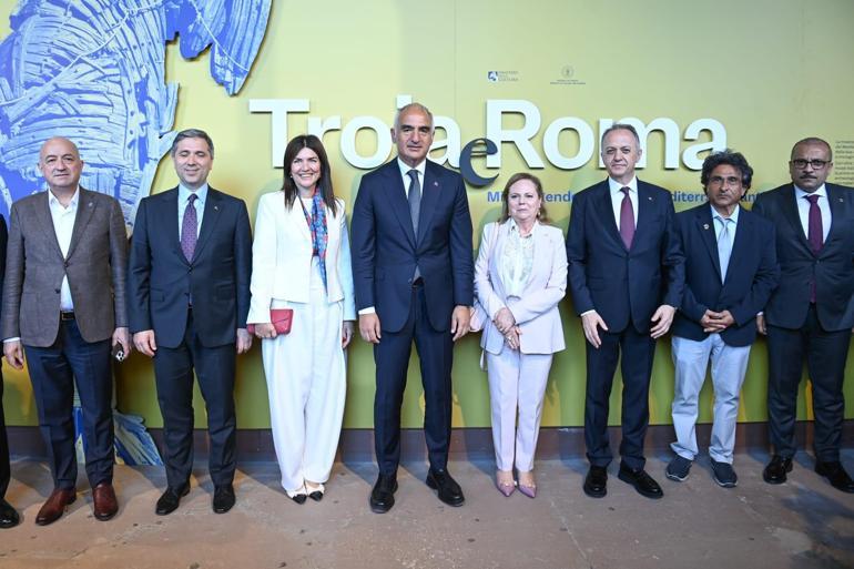 İtalya Kültür Bakanı Giuli: Türkiye küresel bir referans noktasıdır
