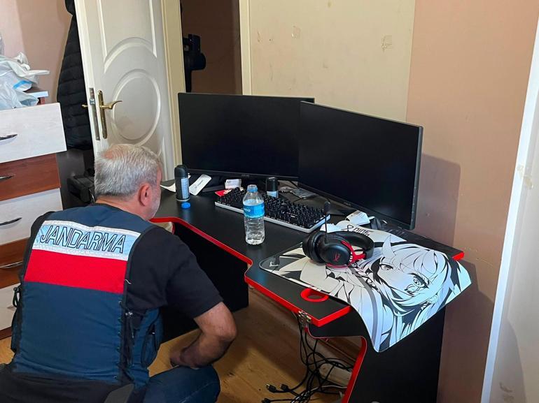 MİT kredi kartı şebekesini çökertti: 3 gözaltı
