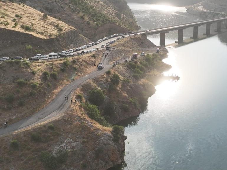 Serinlemek için girdiği Botan Çayında boğuldu