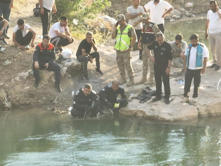 Serinlemek için girdiği Botan Çayında boğuldu