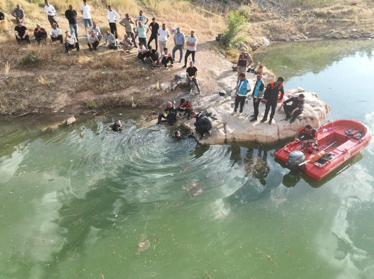 Serinlemek için girdiği Botan Çayında boğuldu
