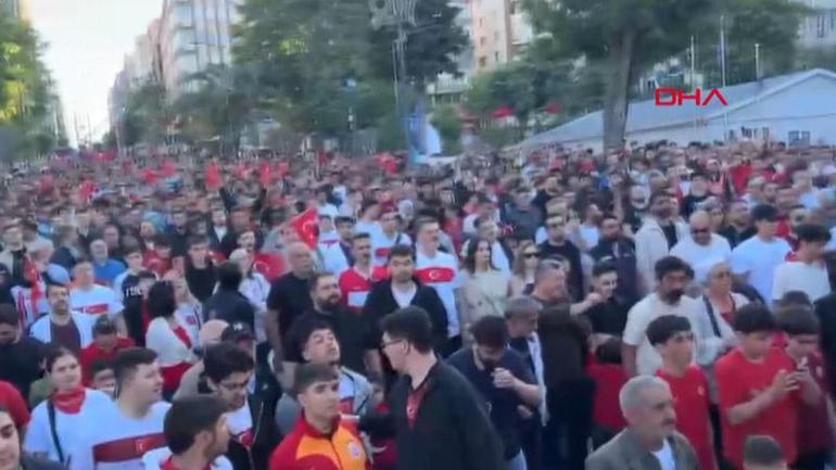 Dev ekranlarda milli buluşma