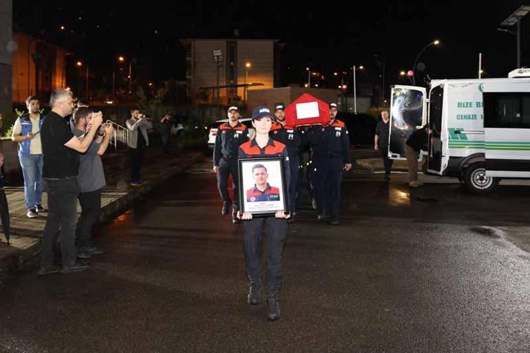 Kayıp gencin cansız bedenini dereden çıkaran AFAD ekibinin botu akıntıya kapıldı; 1 personel öldü, 4 personel kurtarıldı